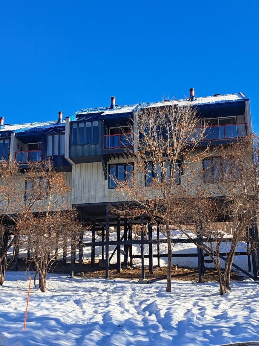 Superbe Condo Face Aux Pentes De Ski Stoneham!!! Kültér fotó
